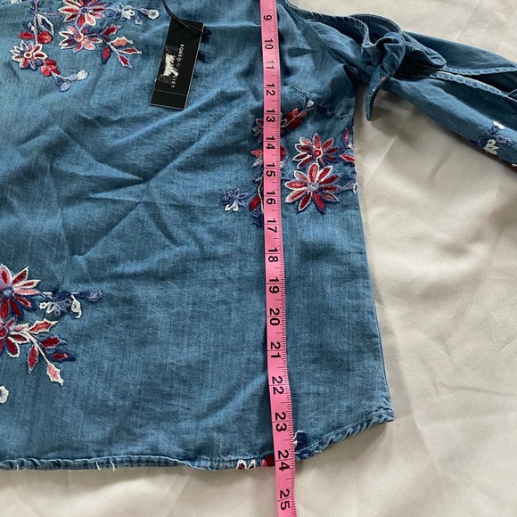 Romeo + Juliet | Chambray Embroidered Top With Shoulder Ties - Picture 8 of 12